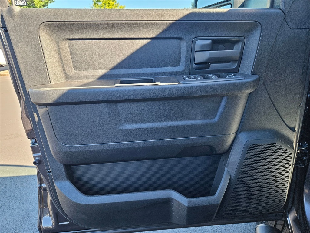 2025 Ram 3500 Tradesman photo 10