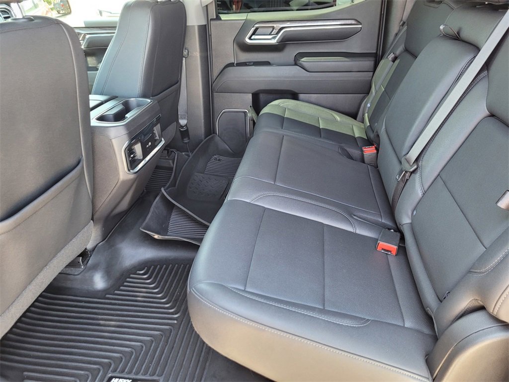 2023 Chevrolet Silverado 1500 LTZ photo 13