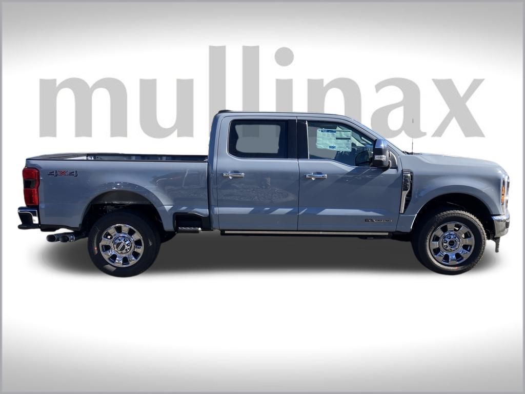 2026 Ford F-350 photo 2