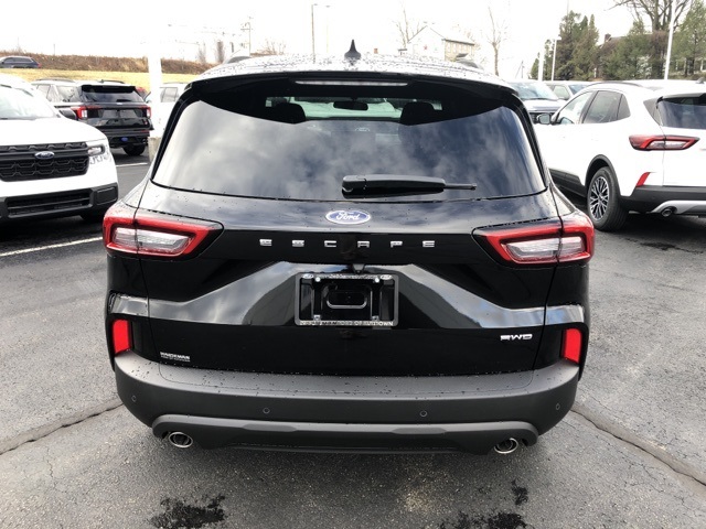 2025 Ford Escape ST-Line photo 6