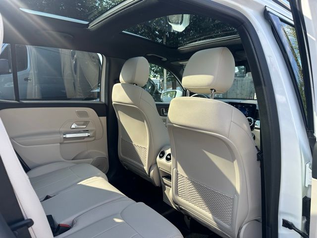 2025 Mercedes Benz GLB 250 4MATIC photo 18