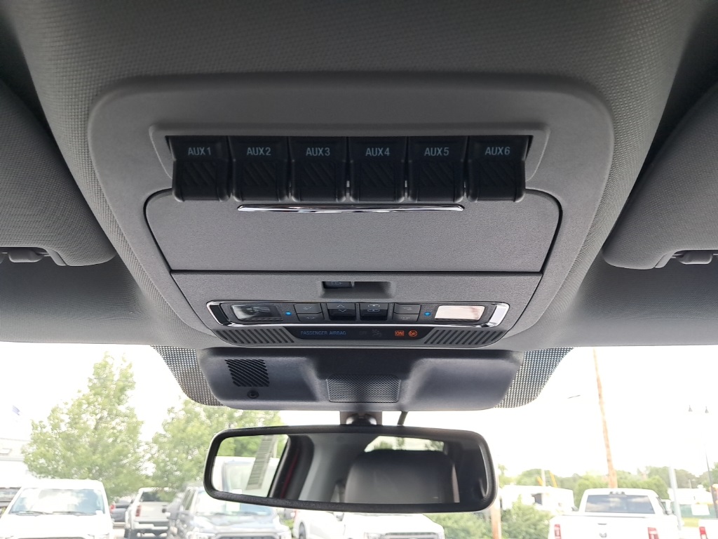 2025 Ford F-350 Lariat photo 21