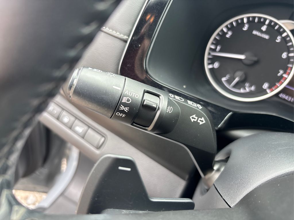 2022 Nissan Pathfinder SL photo 20