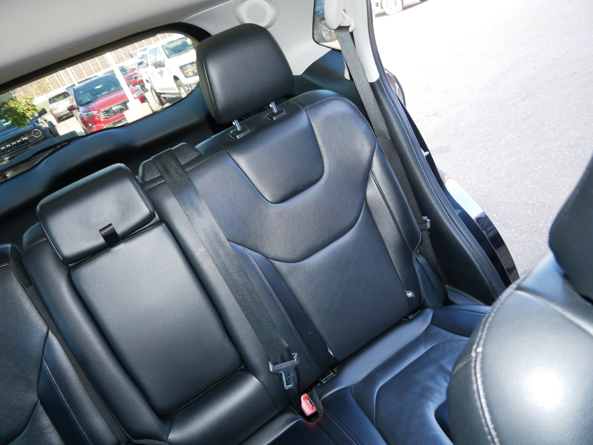 2022 Ford Edge Titanium photo 13