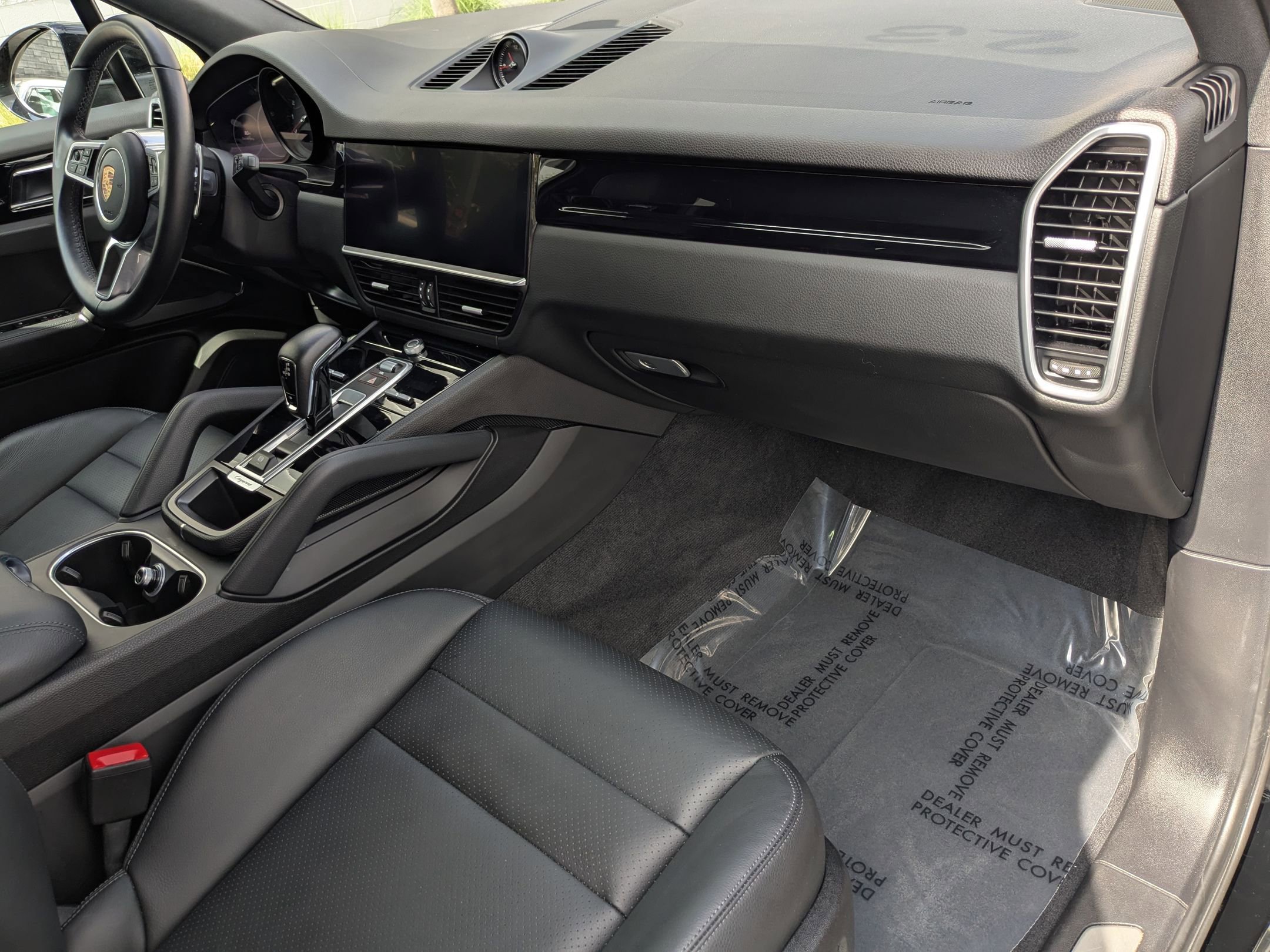 2023 Porsche Cayenne Platinum Edition photo 23