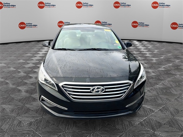 2015 Hyundai Sonata SE photo 2