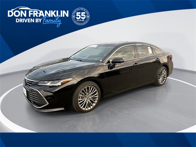 2022 Toyota Avalon Limited's photo
