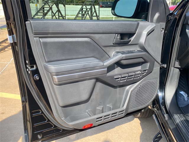 2025 Toyota Tacoma SR5 4x4 Double Cab photo 14