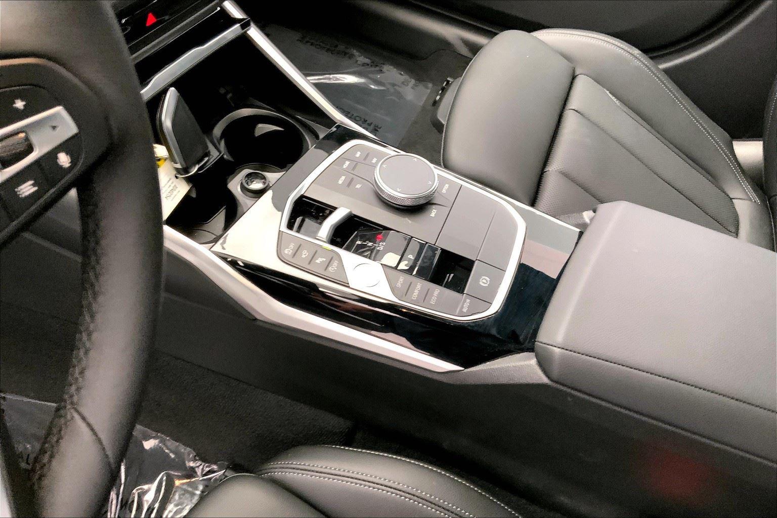 2024 Bmw 330i xDrive photo 11