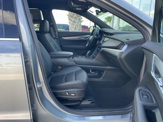 2025 Cadillac XT6 Luxury photo 19