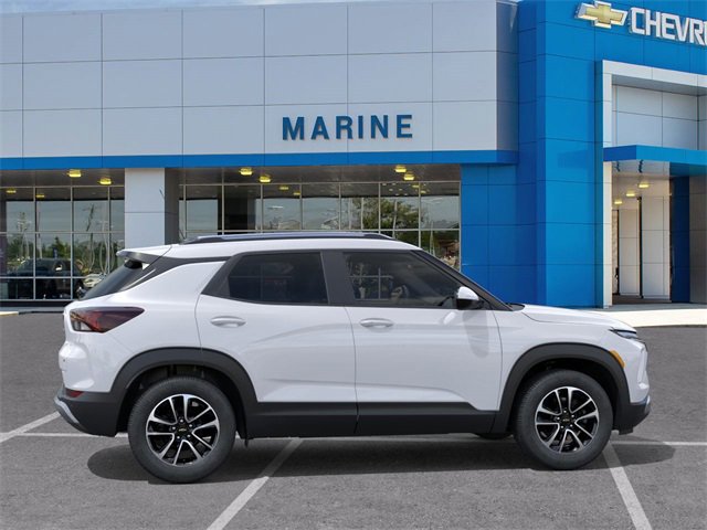 2026 Chevrolet Trailblazer LT photo 3