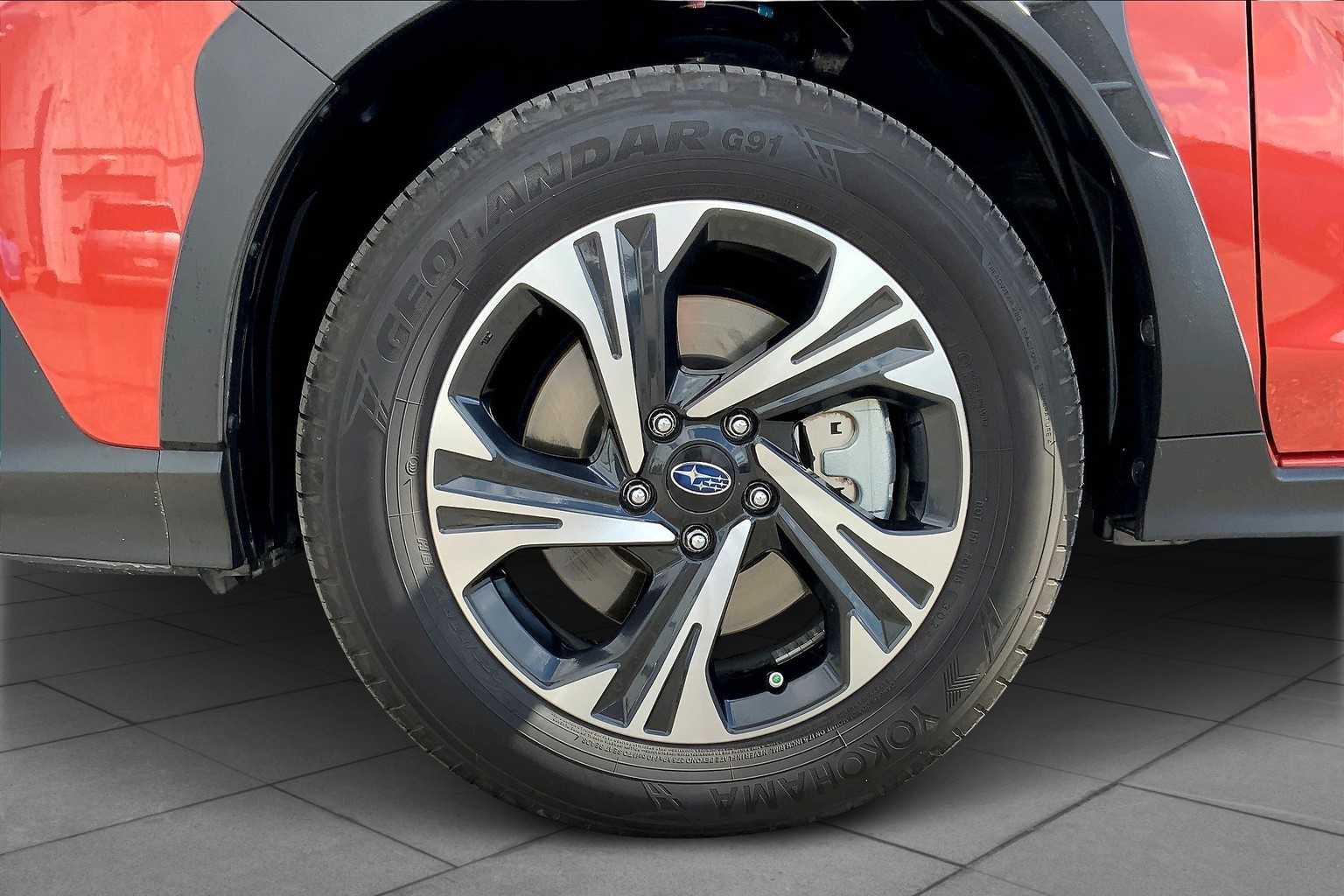 2024 Subaru Crosstrek Premium photo 9