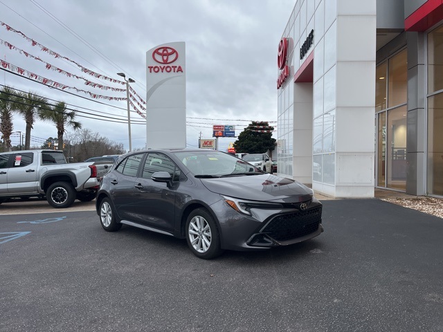 2025 Toyota Corolla Hatchback SE