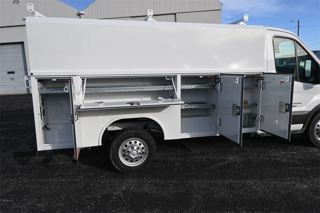 2024 Ford Transit Chassis Cutaway photo 11