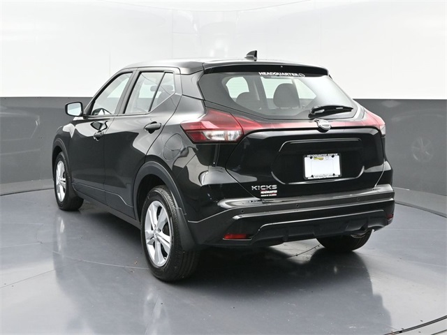 2025 Nissan Kicks Play S photo 3