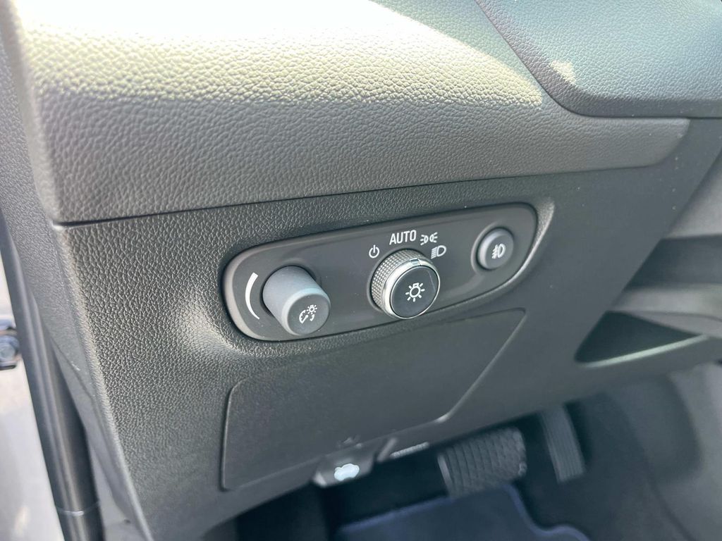 2022 Buick Encore GX Preferred photo 11