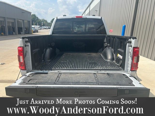 2022 Ford F-150 XLT photo 4