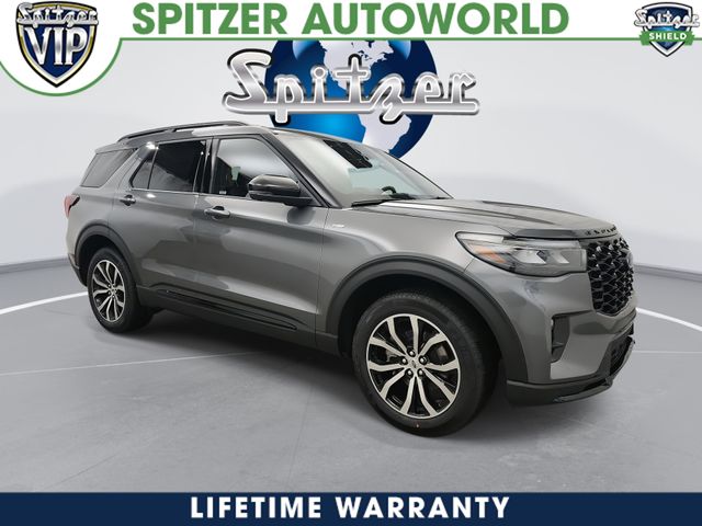 2026 Ford Explorer ST-LINE's photo