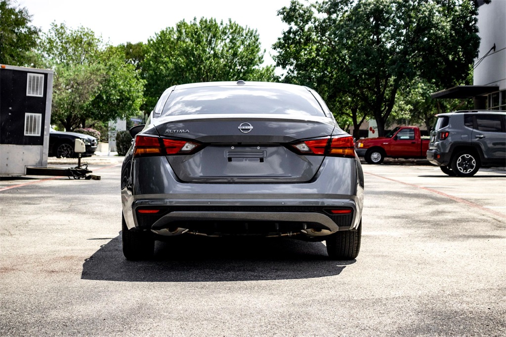 2025 Nissan Altima 2.5 SV photo 6