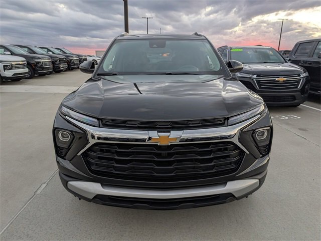2026 Chevrolet Trailblazer LT photo 2