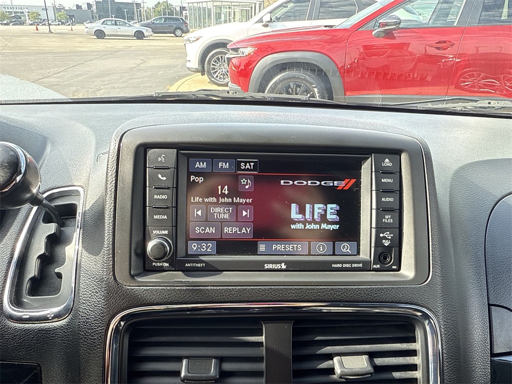 2017 Dodge Grand Caravan SE photo 13