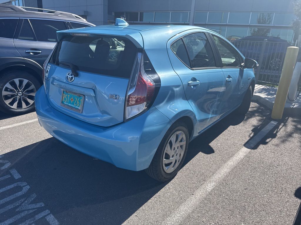 2015 Toyota Prius C Four photo 4
