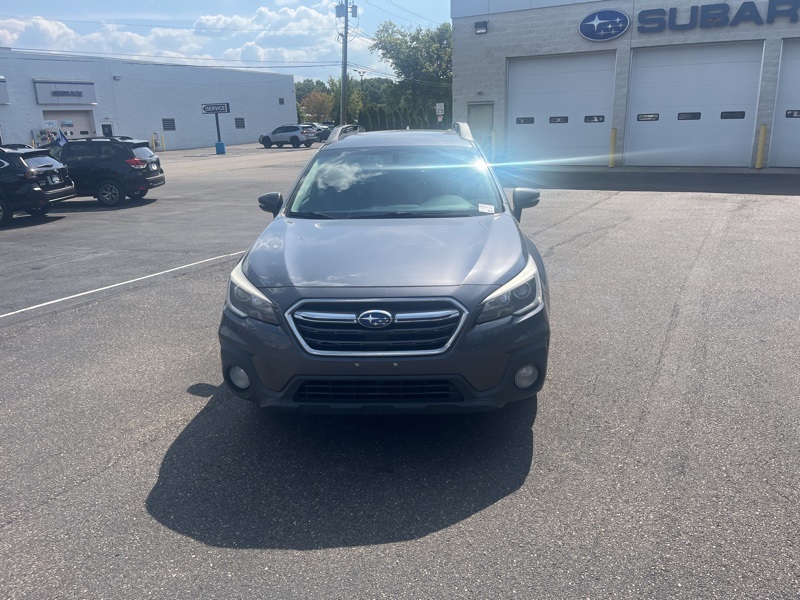 2018 Subaru Outback 2.5i Premium photo 3