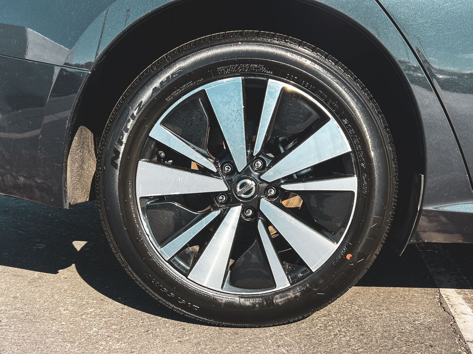 2022 Nissan Altima 2.5 SV photo 7
