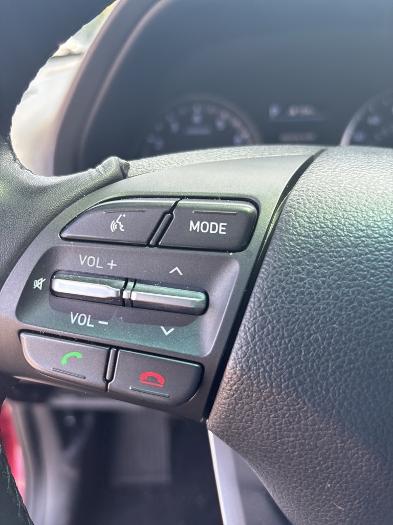 2018 Hyundai Elantra GT Base photo 15