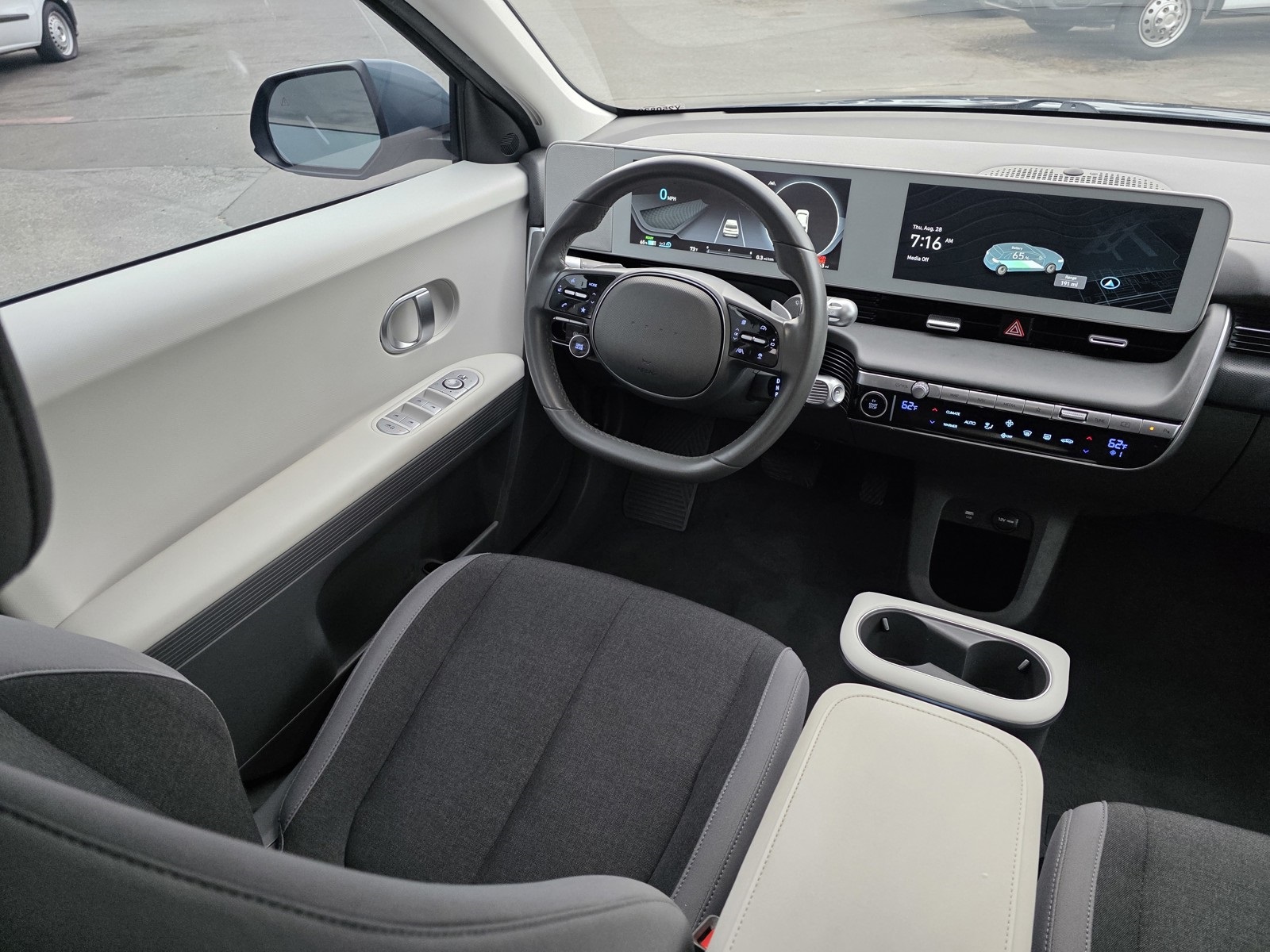 2022 Hyundai Ioniq 5 SE photo 16