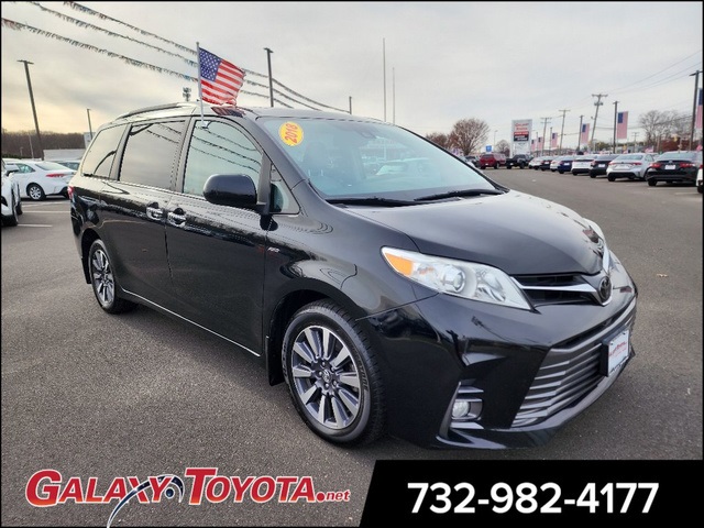 2018 Toyota Sienna XLE Premium