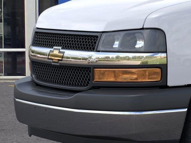 2025 Chevrolet Express Cargo Van photo 10