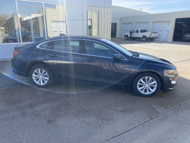 Used 2023 Chevrolet Malibu 1LT with VIN 1G1ZD5ST1PF216827 for sale in Kansas City