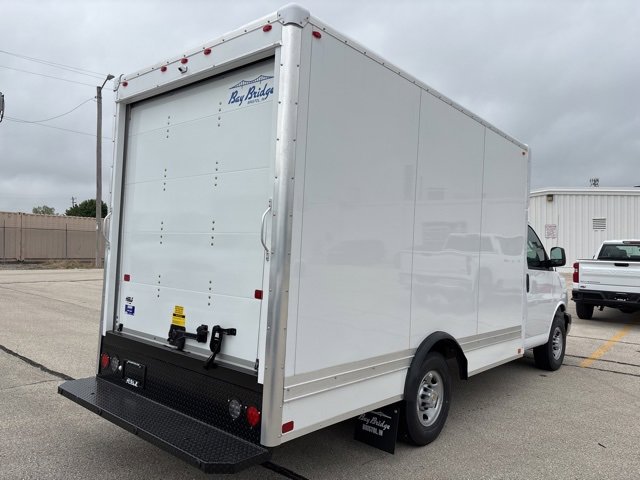 2025 Chevrolet Express Cutaway 3500 photo 4