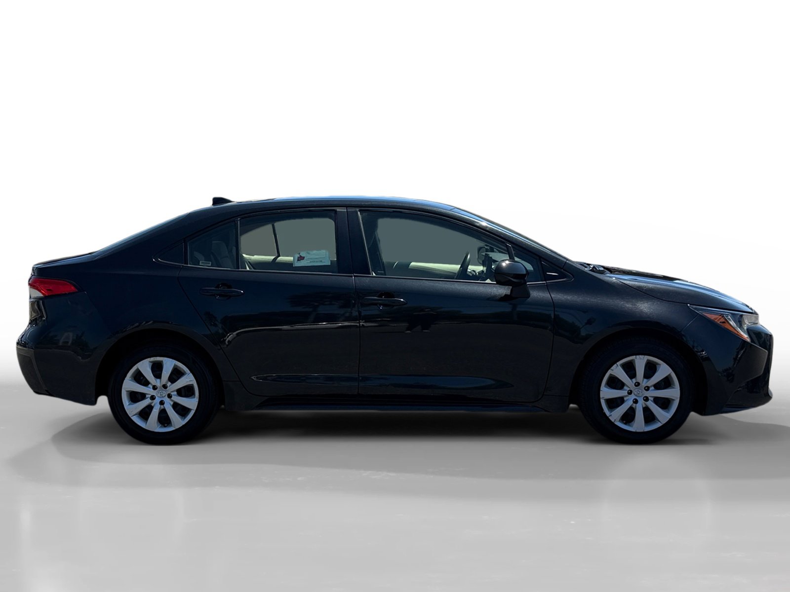 2022 Toyota Corolla LE photo 6