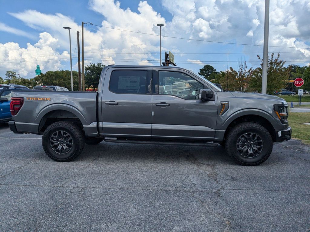 2025 Ford F-150 Tremor photo 2