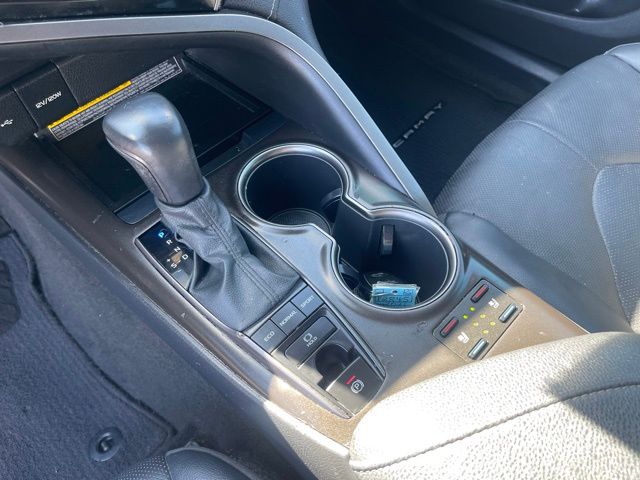 2021 Toyota Camry XSE V6 photo 16