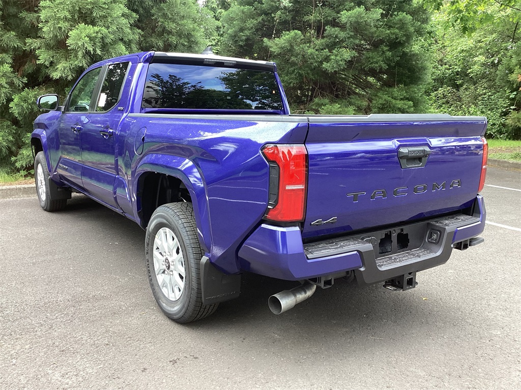 2025 Toyota Tacoma SR5 4x4 Double Cab photo 6