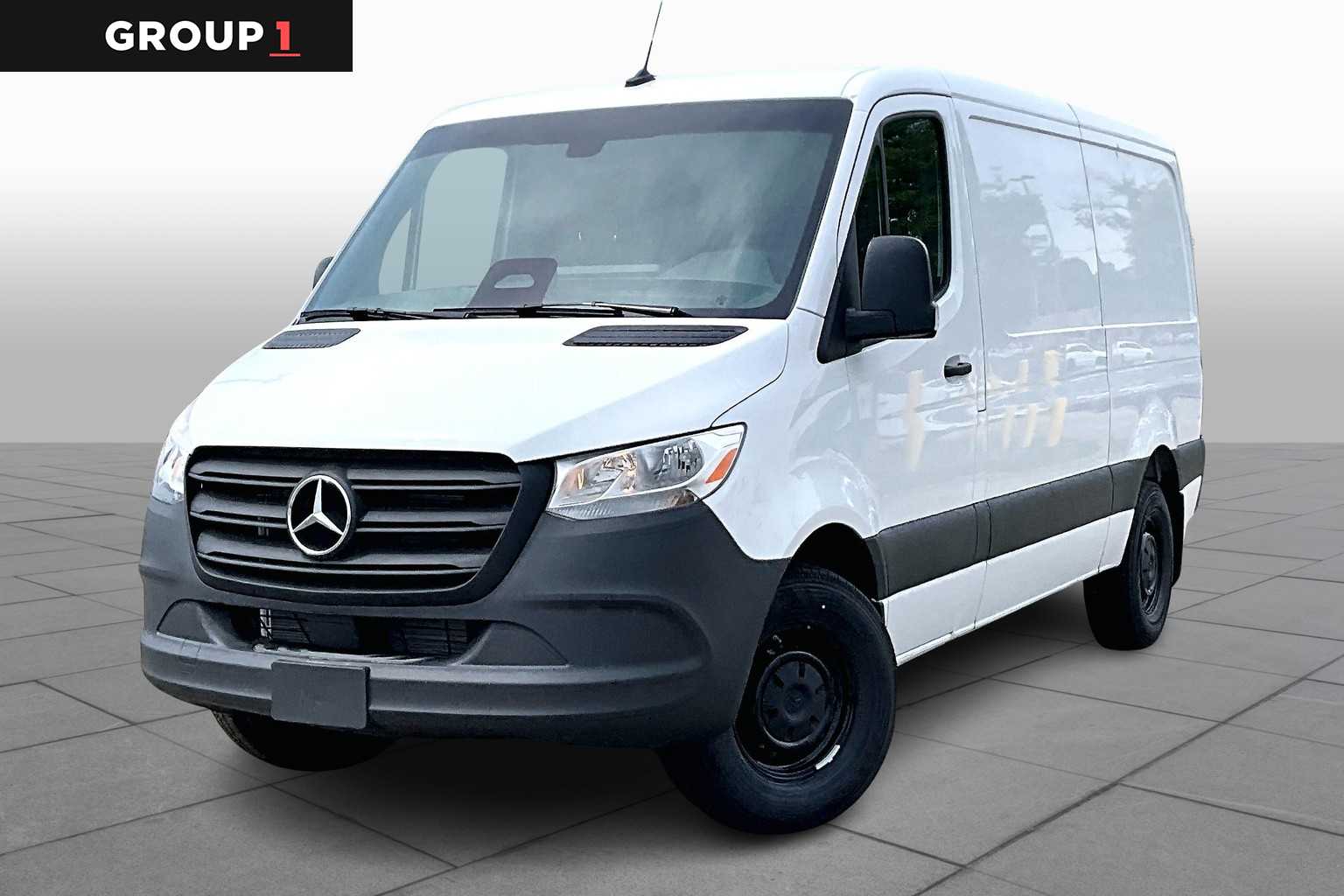 2025 Mercedes-Benz Sprinter Cargo Van Base's photo
