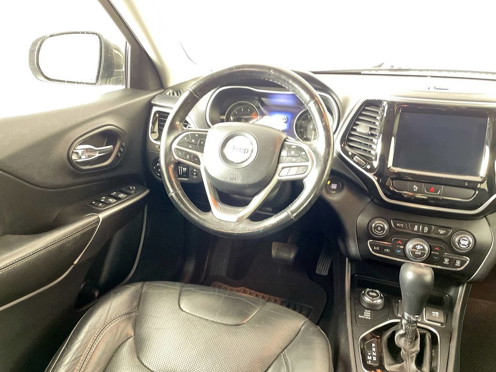 2020 Jeep Cherokee Limited photo 22