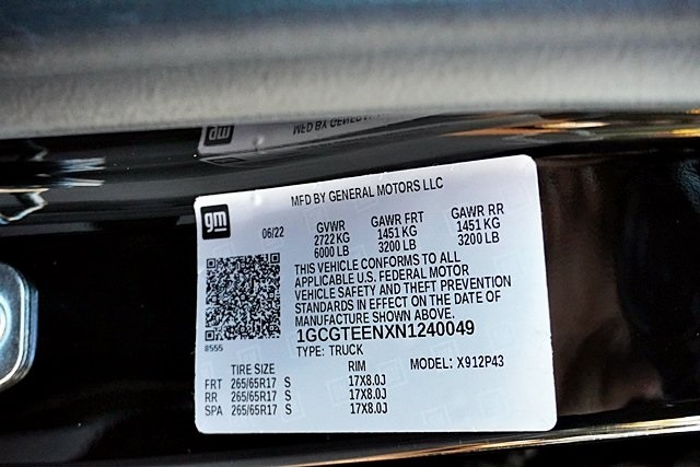 Used 2022 Black Chevrolet ZR2 image 35