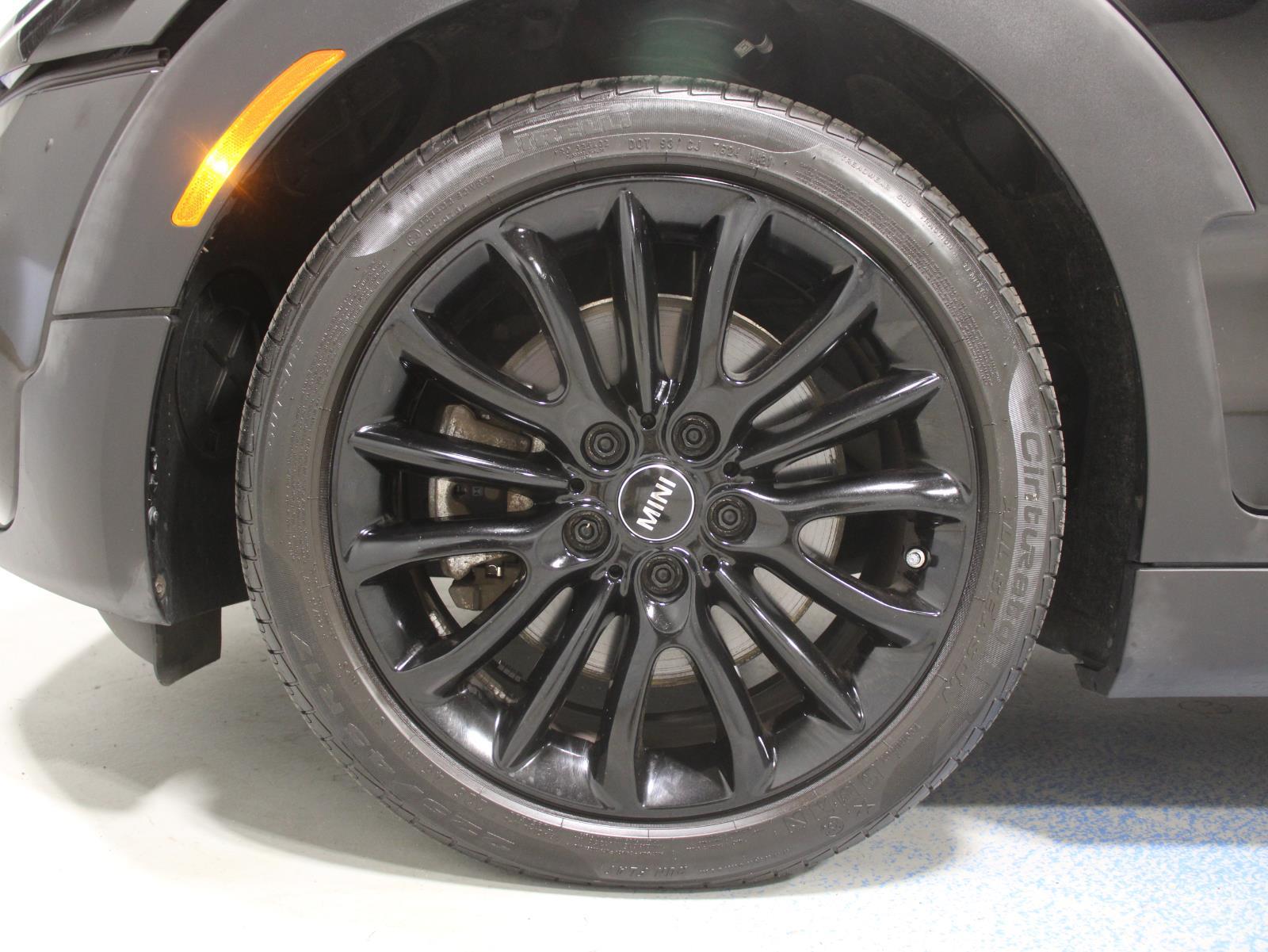 2022 Mini Clubman Base S ALL4 photo 18