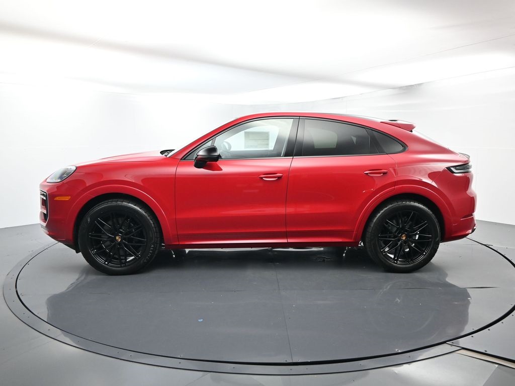 2026 Porsche Cayenne Coupe photo 2