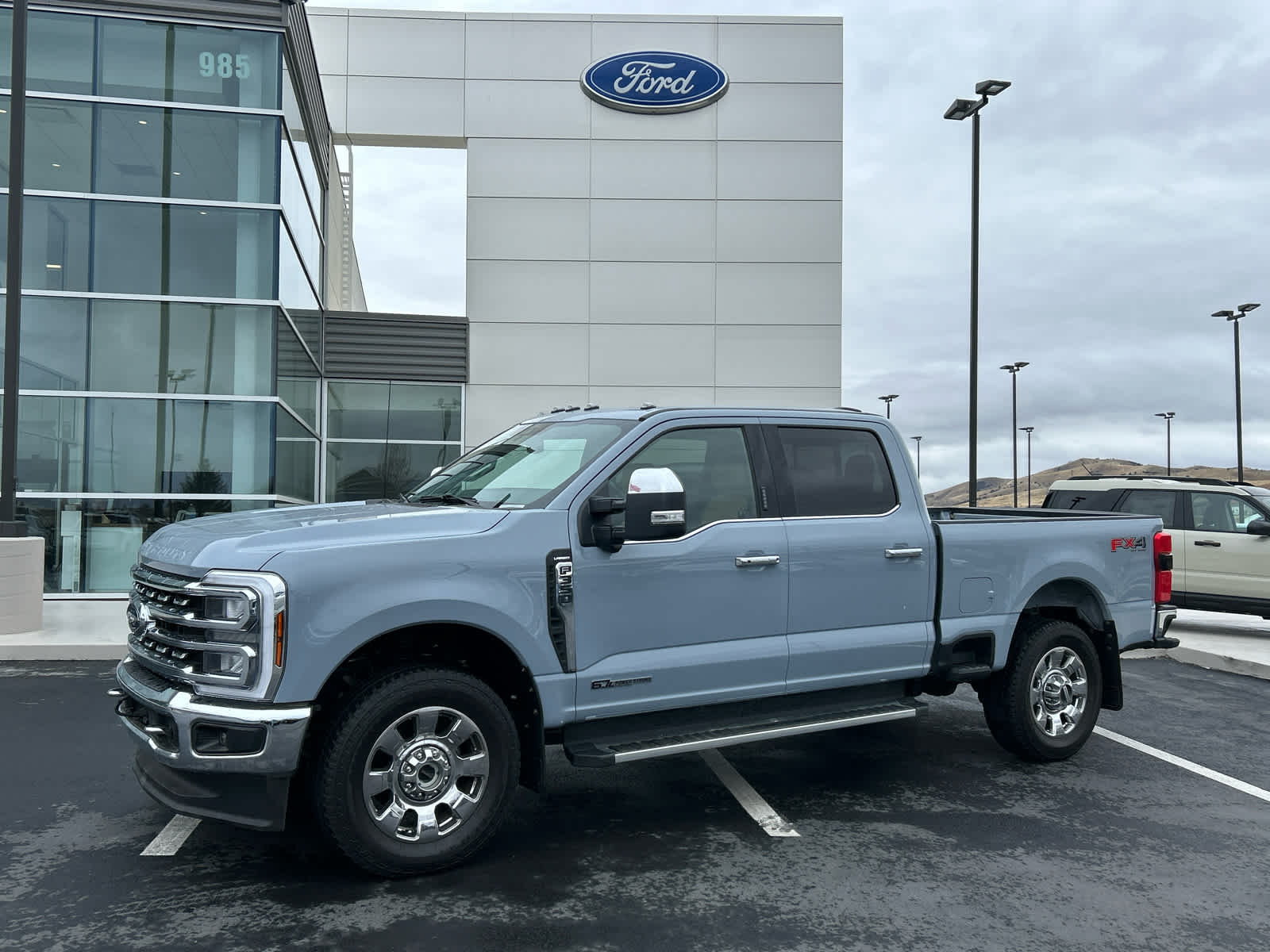 2024 Ford F-350 Super Duty Lariat's photo