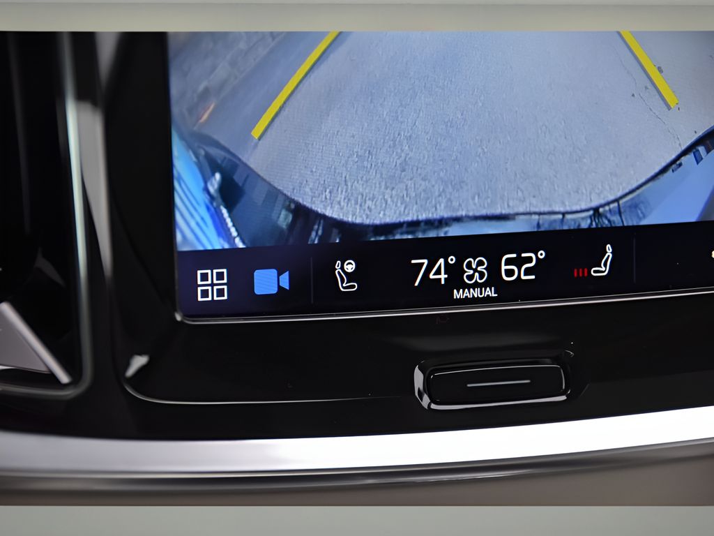 2024 Volvo S60 B5 Plus photo 16