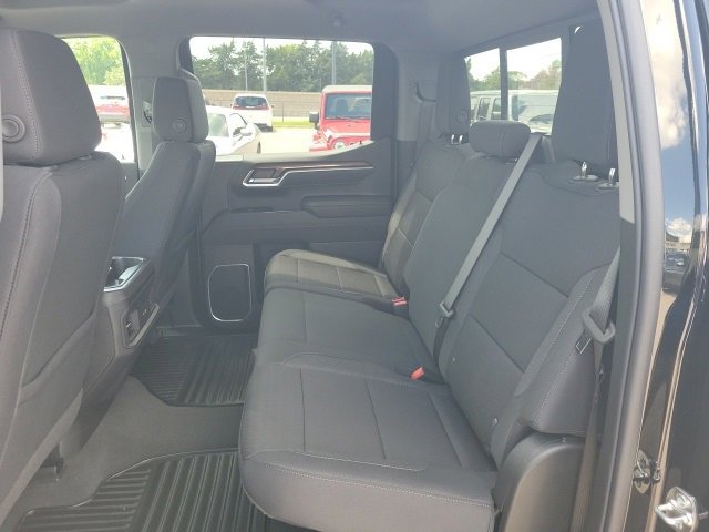 2025 Chevrolet Silverado 1500 RST photo 15