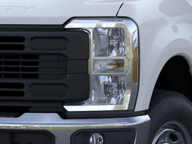 2026 Ford F-250 photo 17