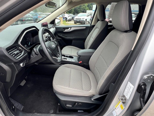 2020 Ford Escape SE photo 12