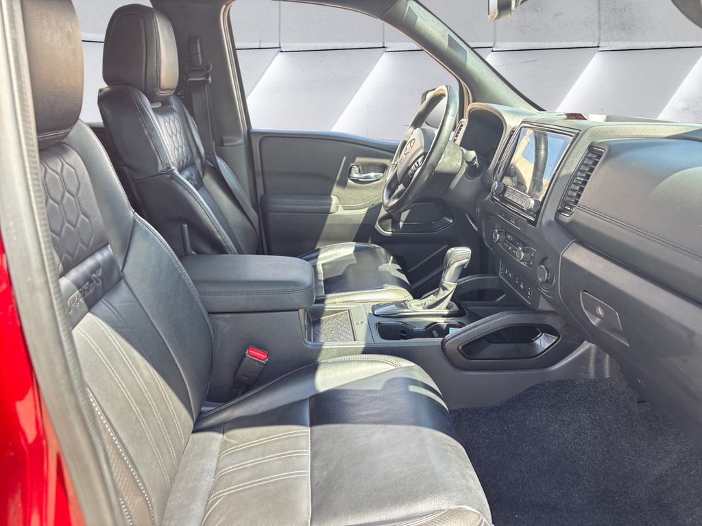 2022 Nissan Frontier PRO-X photo 13