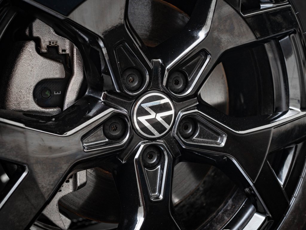2025 Volkswagen Atlas Peak Edition SE photo 8